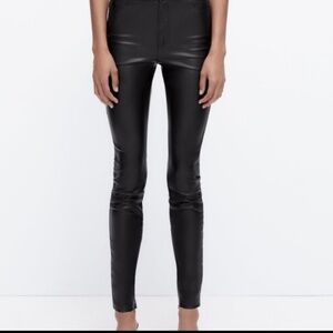 Zara trafaluc Black legging- faux leather